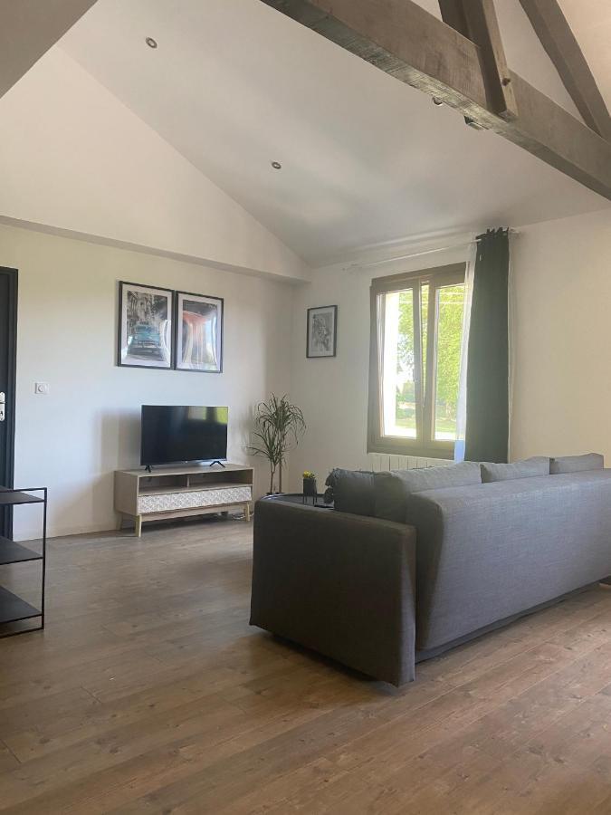 Logement Calme Et Confortable Au Coeur De Loupiac Loupiac  Esterno foto